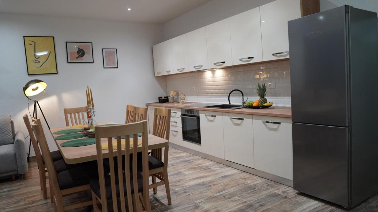 Apartmani Tripalo 이모츠키 외부 사진