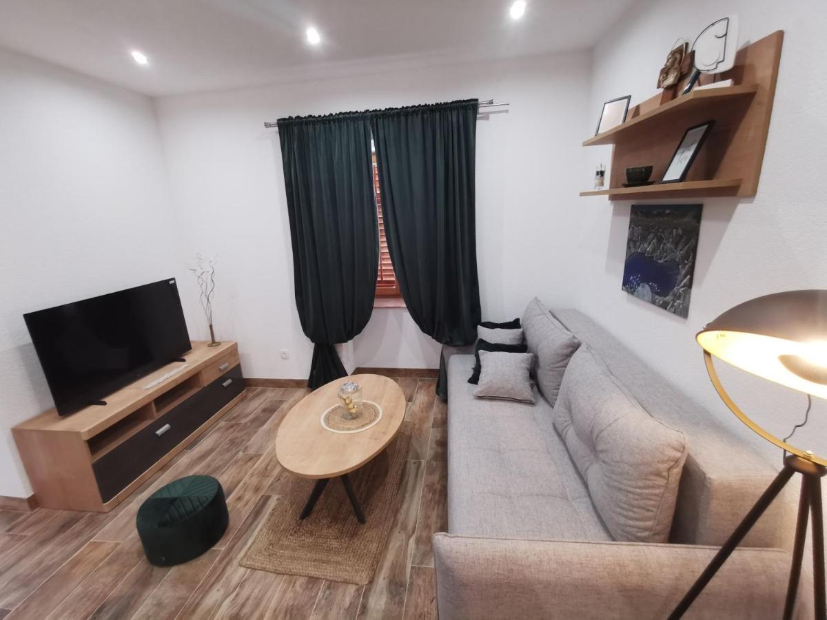 Apartmani Tripalo 이모츠키 외부 사진