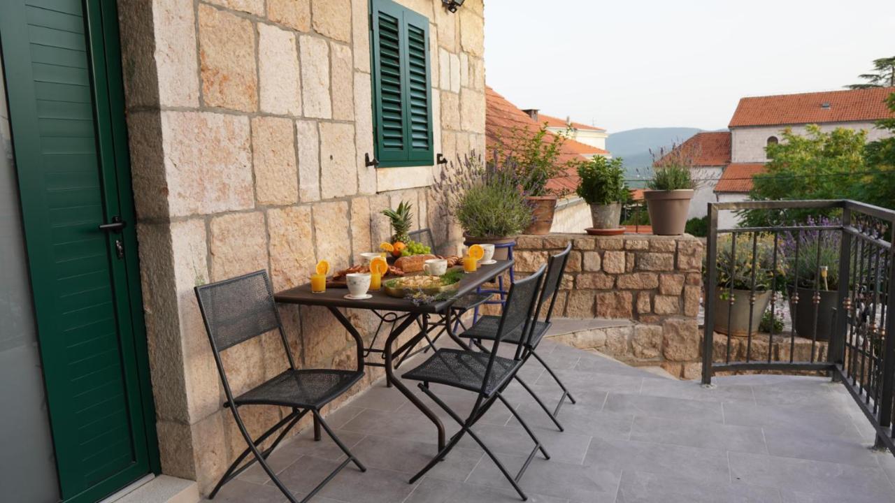 Apartmani Tripalo 이모츠키 외부 사진