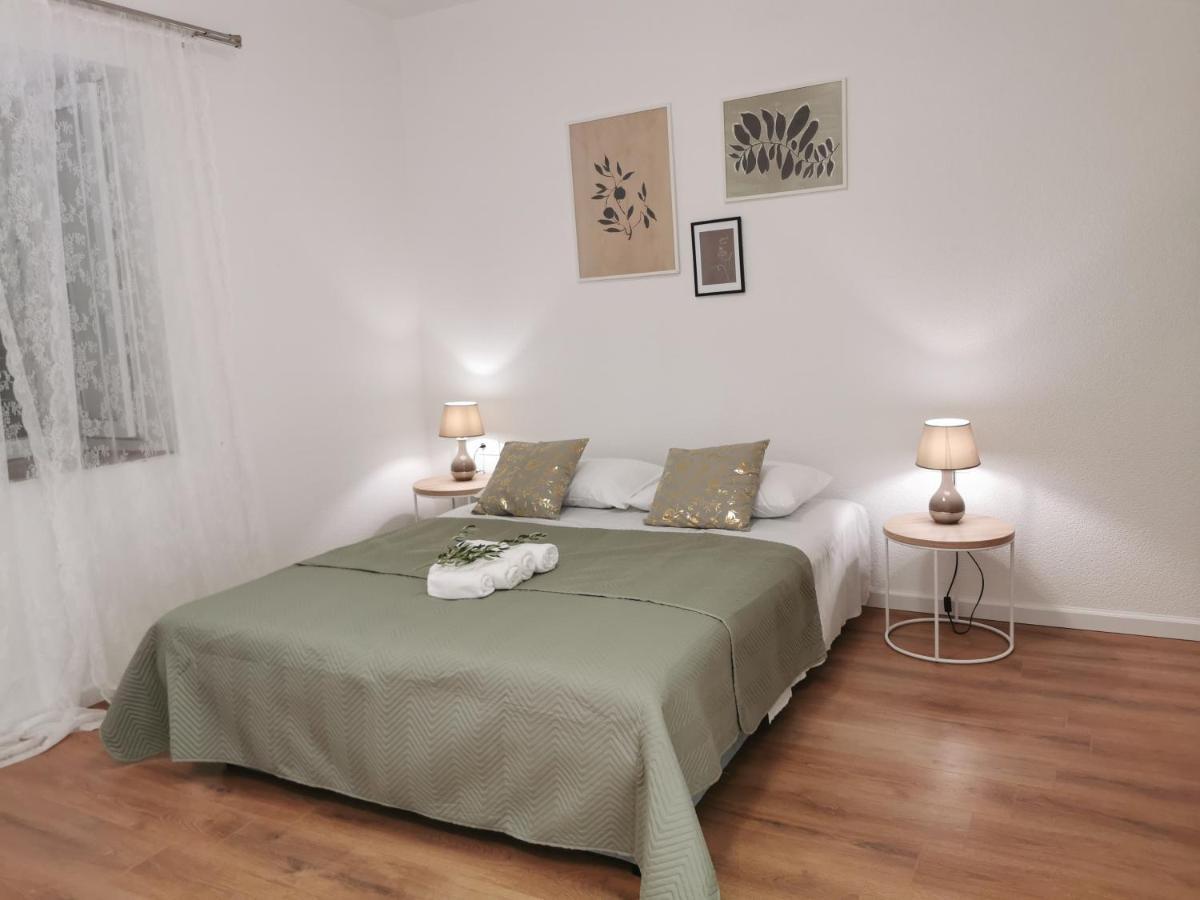 Apartmani Tripalo 이모츠키 외부 사진
