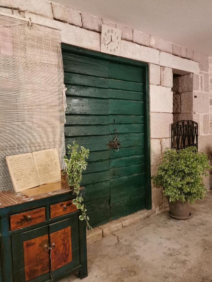 Apartmani Tripalo 이모츠키 외부 사진