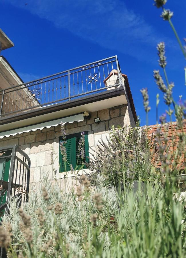 Apartmani Tripalo 이모츠키 외부 사진
